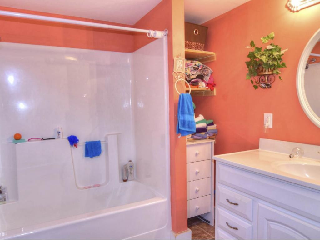 1043 Gravely Road Kingsport, TN 37660 - Photo 18 of 30 Photo 18
