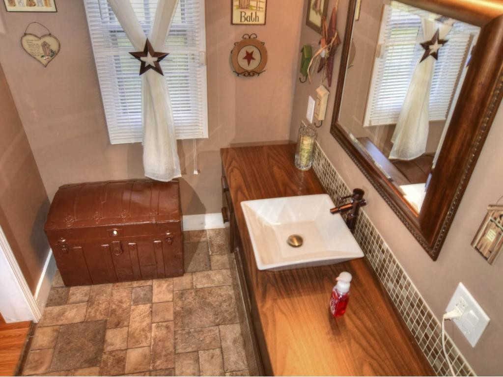 1043 Gravely Road Kingsport, TN 37660 - Photo 20 of 30 Photo 20