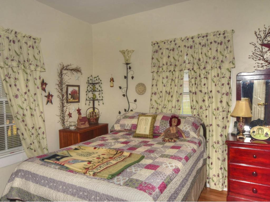 1043 Gravely Road Kingsport, TN 37660 - Photo 7 of 30 Photo 7