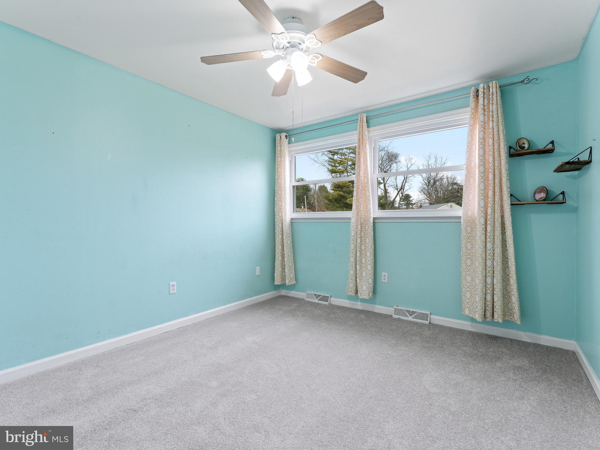 117 Crozerville Road Aston, PA 19014 - Photo 23 of 37 Second Bedroom