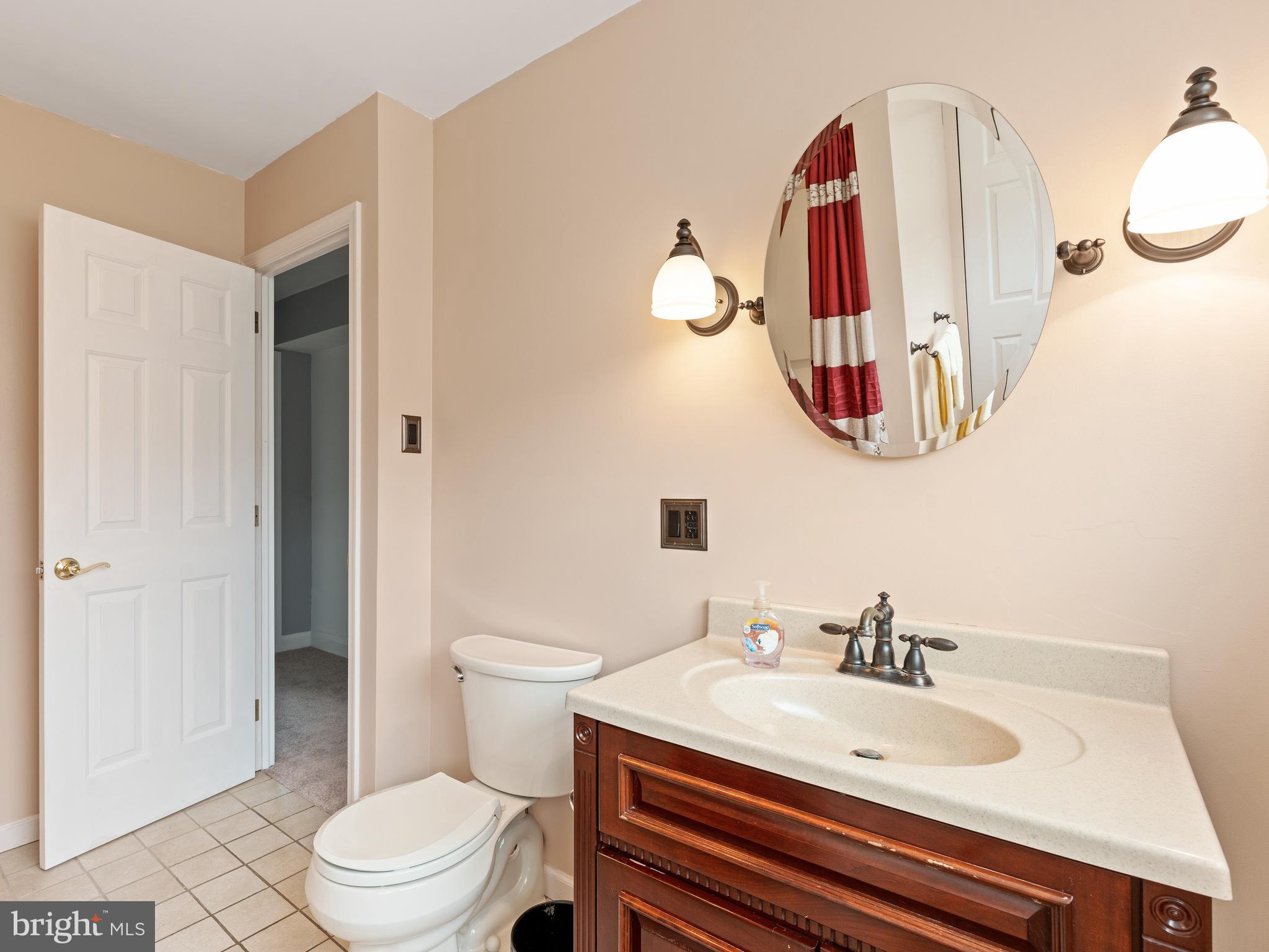 117 Crozerville Road Aston, PA 19014 - Photo 27 of 37 Hall bath w/linen closet