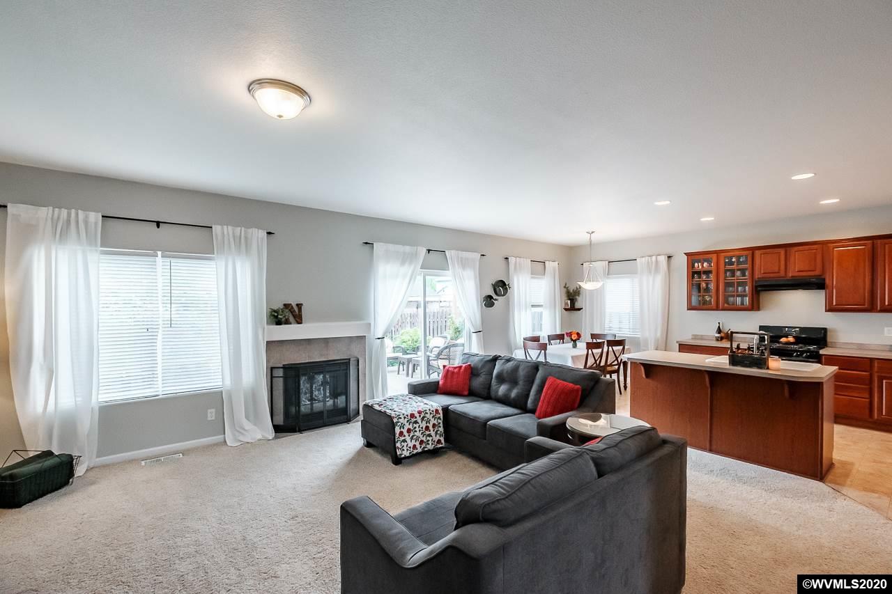 648 Jasmine Circle, Unit CL Independence, OR 97351 - Photo 6 of 42