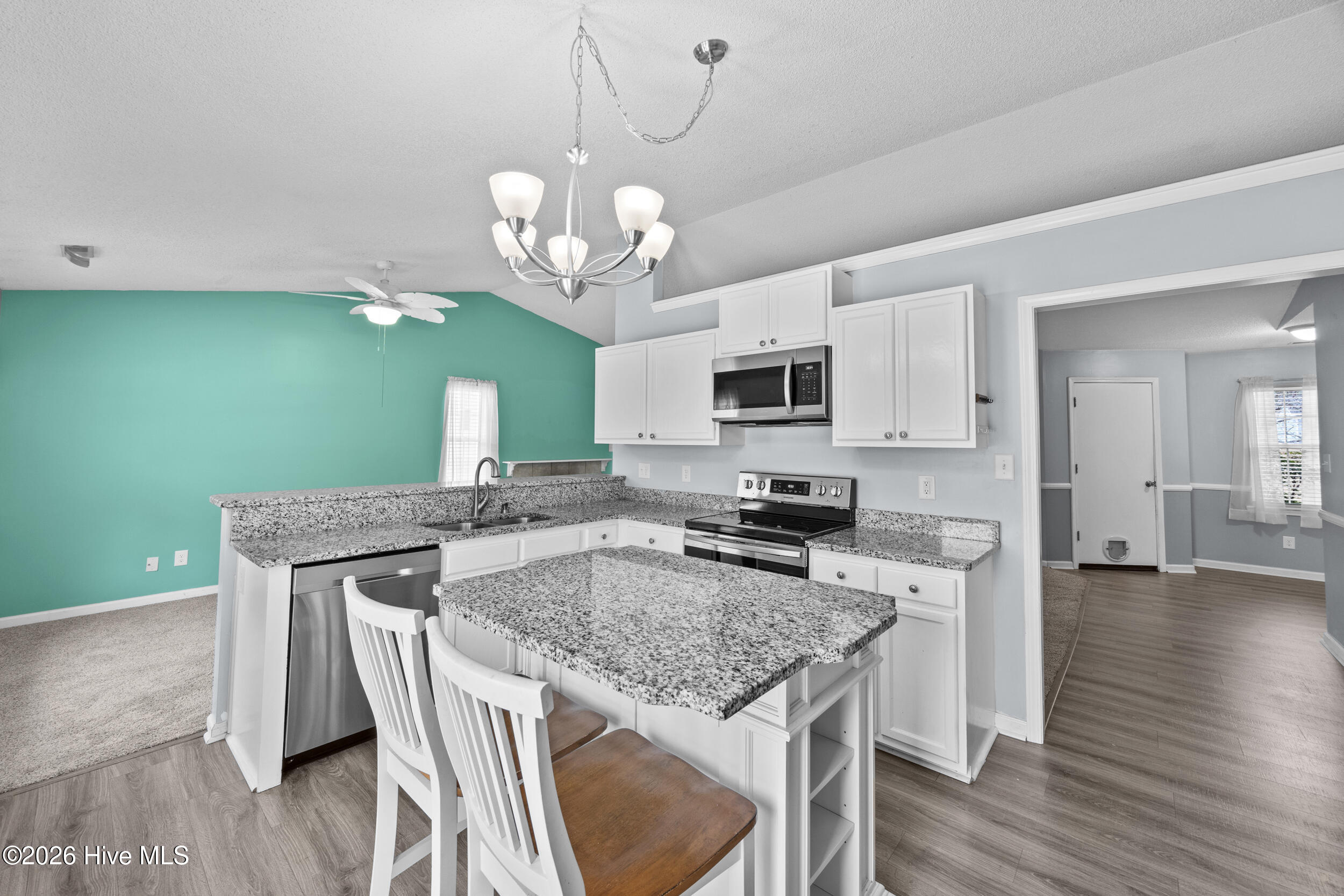 130 Fodder Drive Hubert, NC 28539 - Photo 11 of 25 15_kitchen