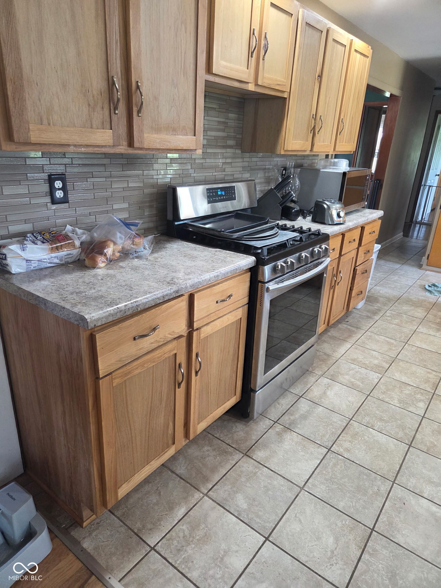 7518 Yoke Road Indianapolis, IN 46259 - Photo 3 of 18 Gallery Image 3