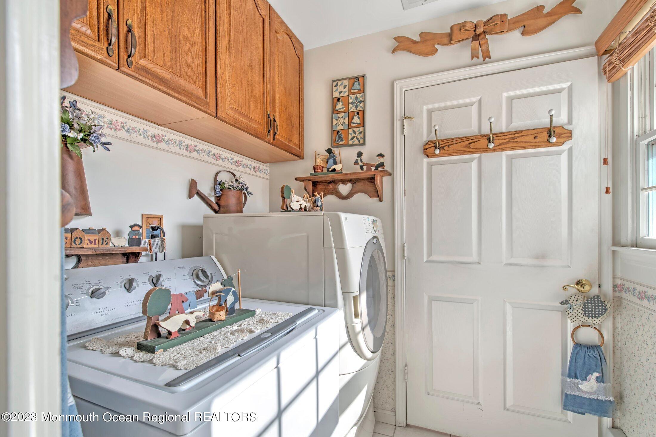 9 Seaman Road Freehold, NJ 07728 - Photo 41 of 52 MOTHER DAUGHTER LAUNDRY ROOM