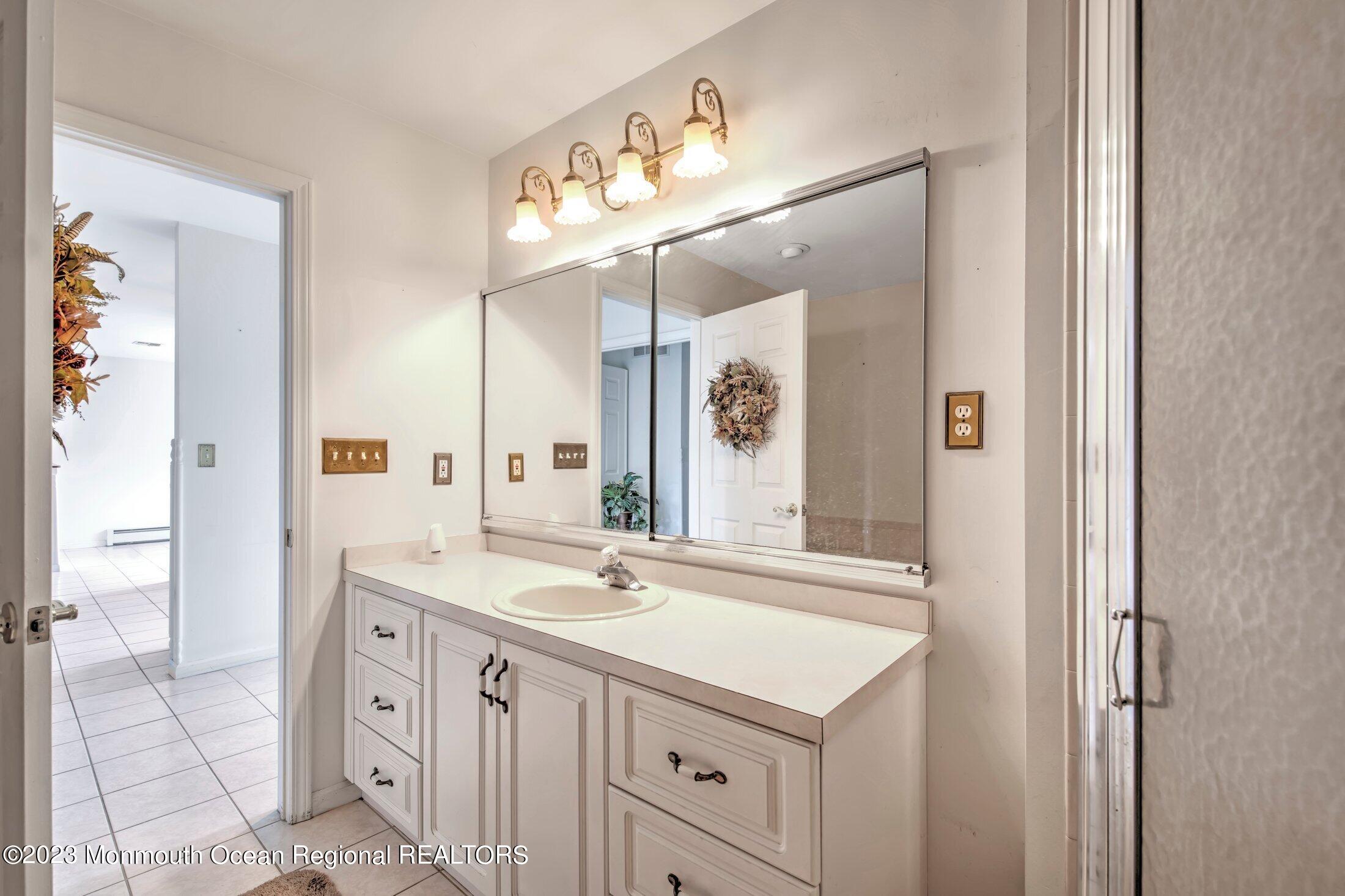 9 Seaman Road Freehold, NJ 07728 - Photo 49 of 52 MOTHER DAUGHTER BATHROOM 3