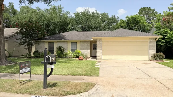$1,900 | 10622 Plum Lake Drive, Houston, TX 77065
