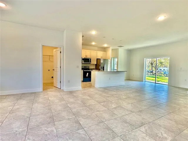 $1,840 | 10984 North G Martinelli Boulevard, Citrus Springs, FL 34433