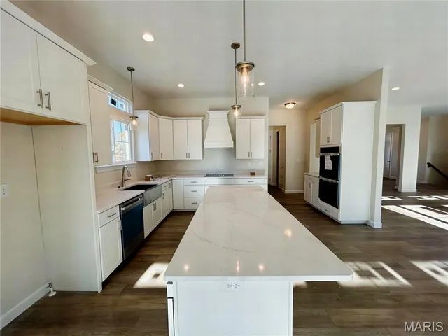 $893,375 | 300 Schaper Estates Crossing, Unit LOT 27), Foristell, MO 63348