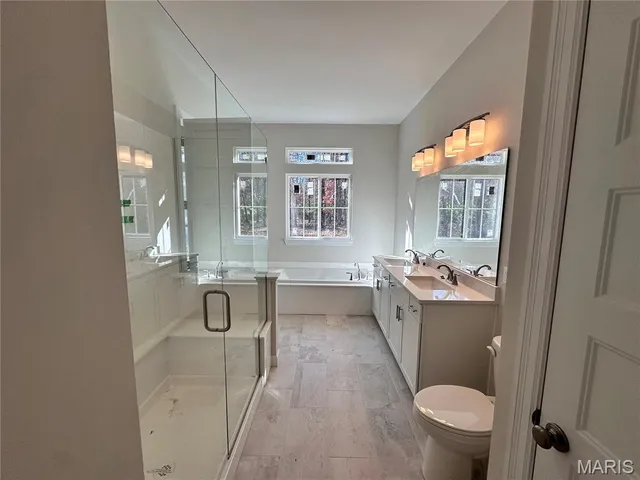 $893,375 | 300 Schaper Estates Crossing, Unit LOT 27), Foristell, MO 63348