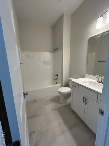 $893,375 | 300 Schaper Estates Crossing, Unit LOT 27), Foristell, MO 63348