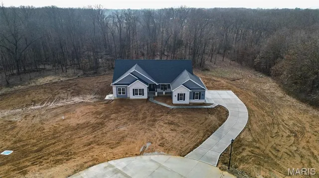 $893,375 | 300 Schaper Estates Crossing, Unit LOT 27), Foristell, MO 63348