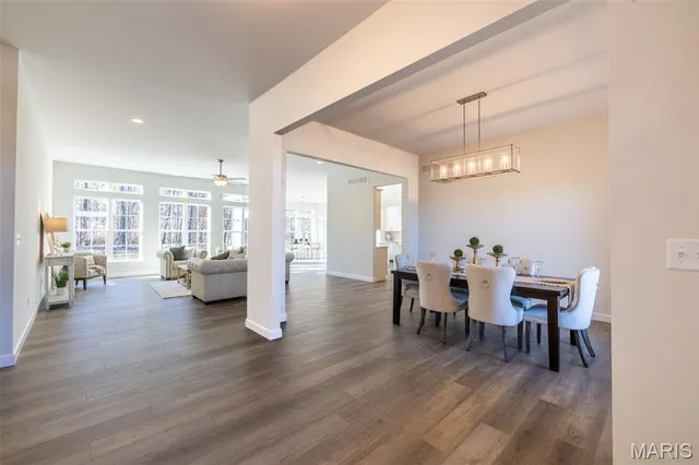 $893,375 | 300 Schaper Estates Crossing, Unit LOT 27), Foristell, MO 63348