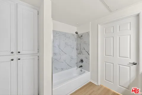 $615,000 | 13200 Pacific Promenade, Unit 351, Playa Vista, CA 90094