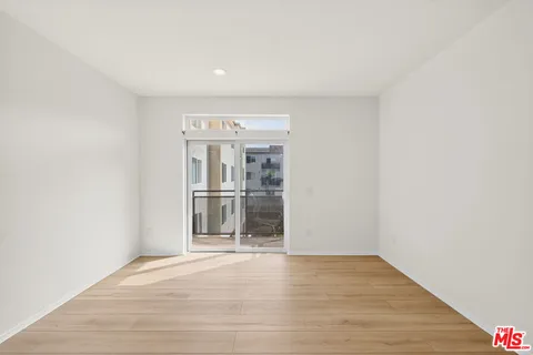 $615,000 | 13200 Pacific Promenade, Unit 351, Playa Vista, CA 90094