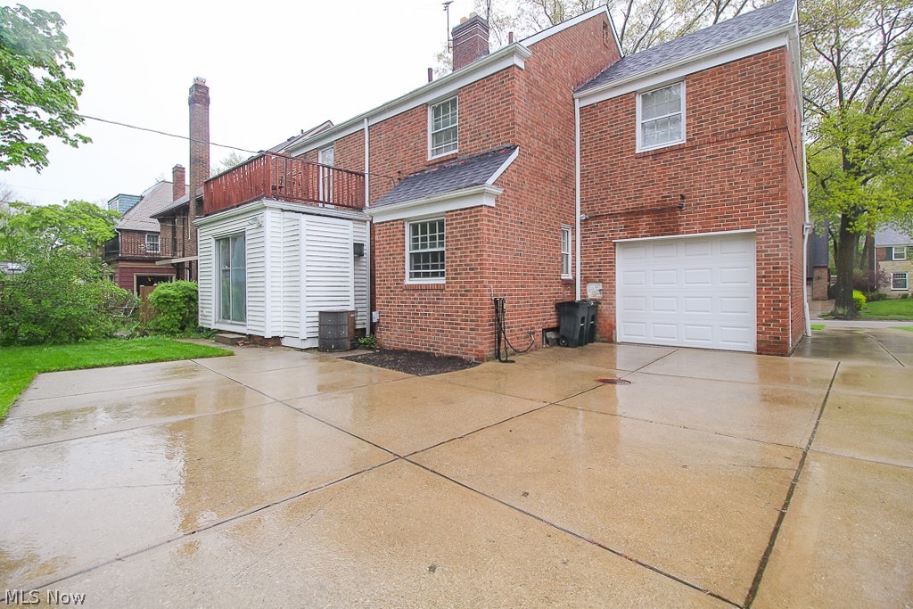 2572 Ashurst Road University Heights, OH 44118 - Photo 24 of 26