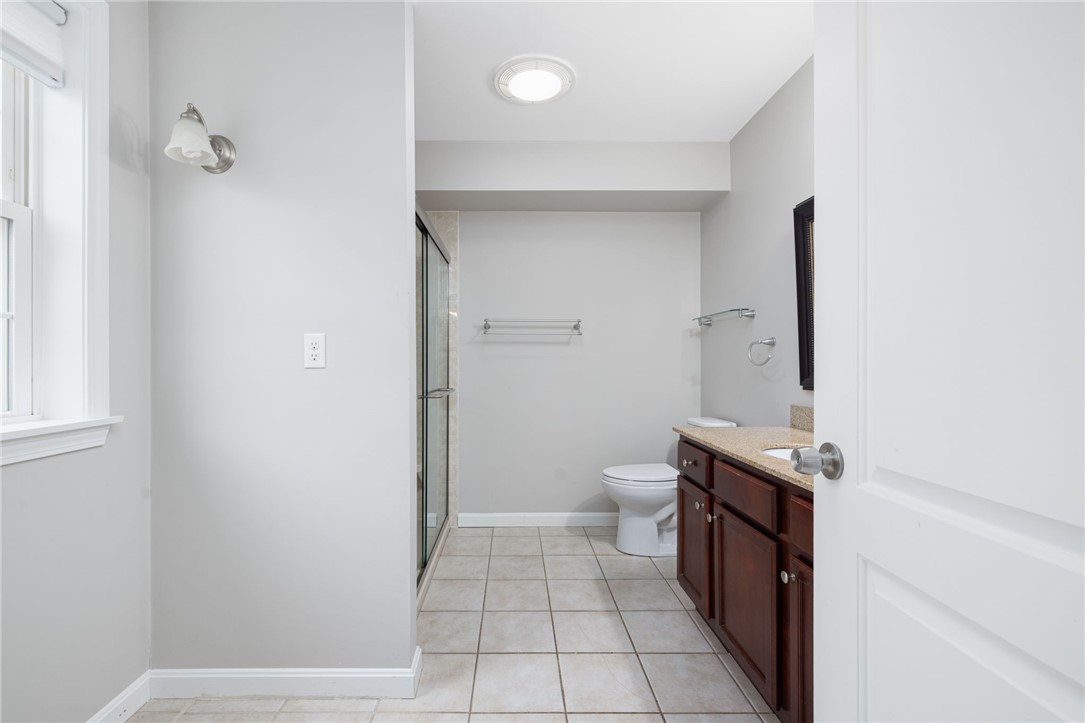 2 Gray Coach Lane, Unit 202 Cranston, RI 02921 - Photo 12 of 20