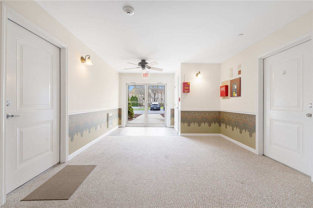 2 Gray Coach Lane, Unit 202 Cranston, RI 02921 - Photo 2 of 20