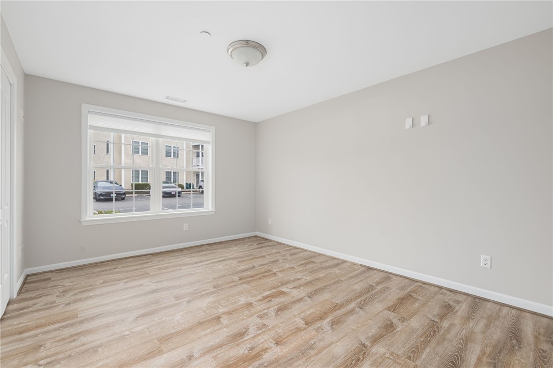 2 Gray Coach Lane, Unit 202 Cranston, RI 02921 - Photo 9 of 20