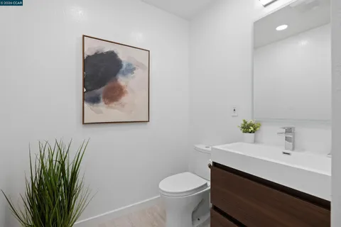 $2,549,000 | 5 Wanda Lane, Orinda, CA 94563