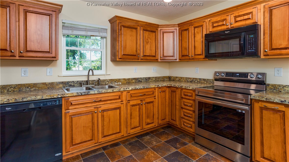 1112 Rivers Edge Drive Milton, WV 25541 - Photo 8 of 27 Gallery Image 8