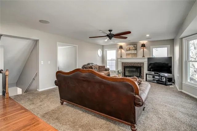 $539,900 | 46 Northeast Shoreview Drive, Lee's Summit, MO 64064