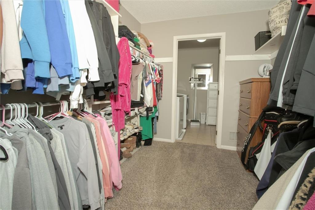 46 Northeast Shoreview Drive Lee's Summit, MO 64064 - Photo 23 of 34