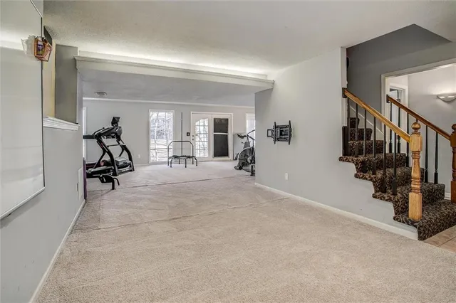 $539,900 | 46 Northeast Shoreview Drive, Lee's Summit, MO 64064