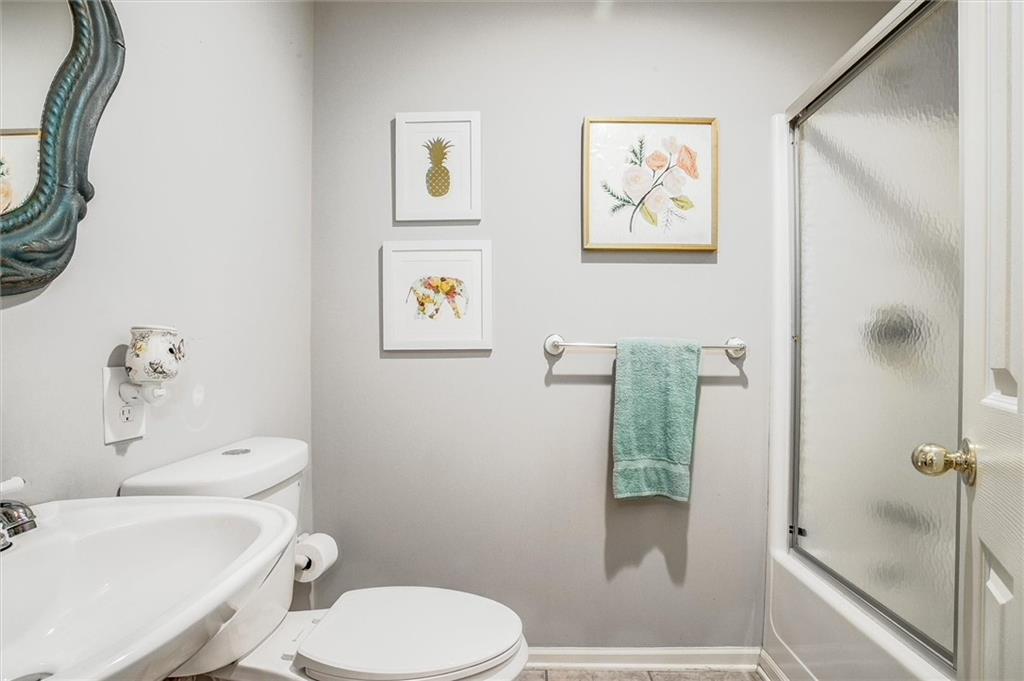 46 Northeast Shoreview Drive Lee's Summit, MO 64064 - Photo 30 of 34