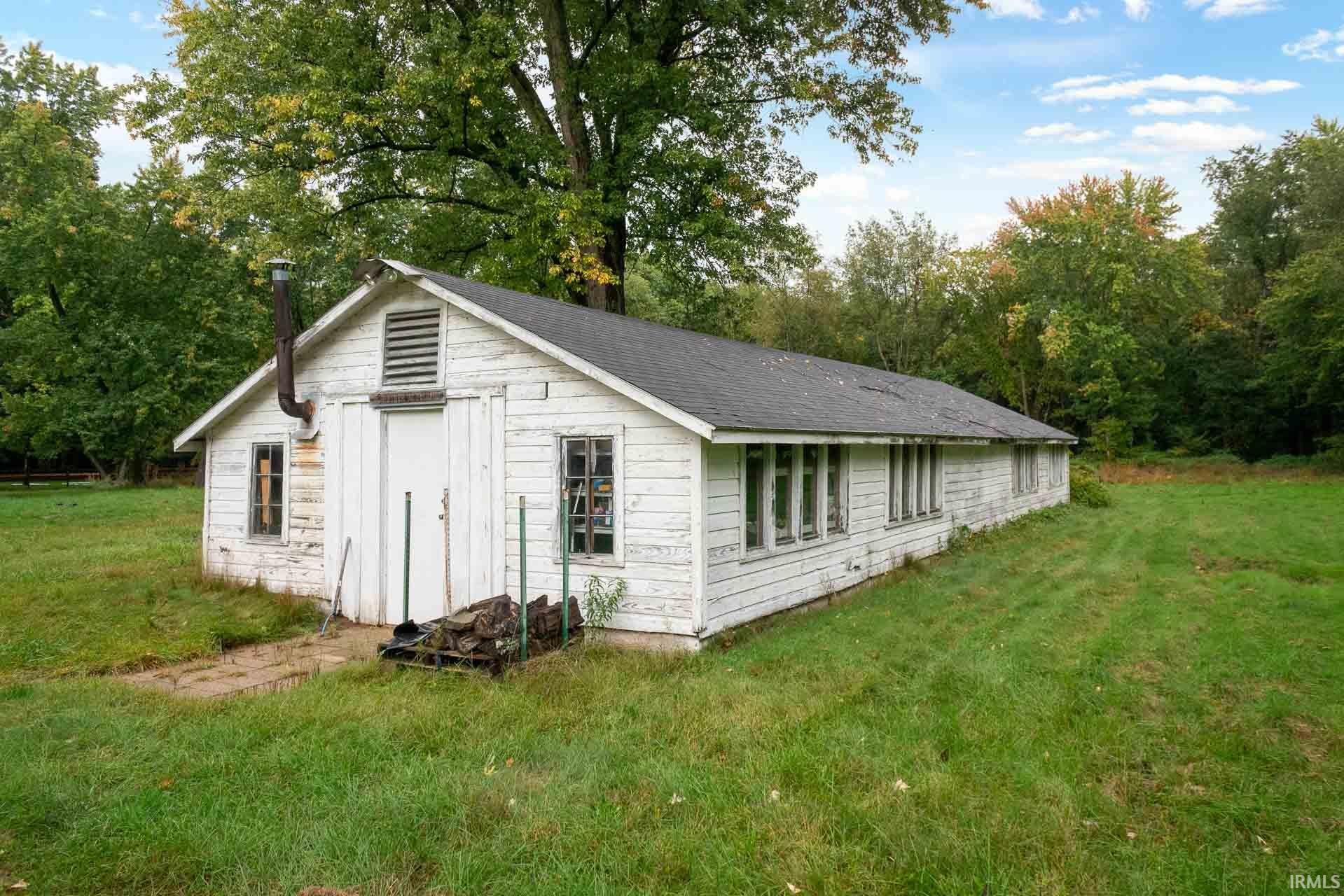 51812 Portage Road South Bend, IN 46628 - Photo 17 of 22 Gallery Image 17