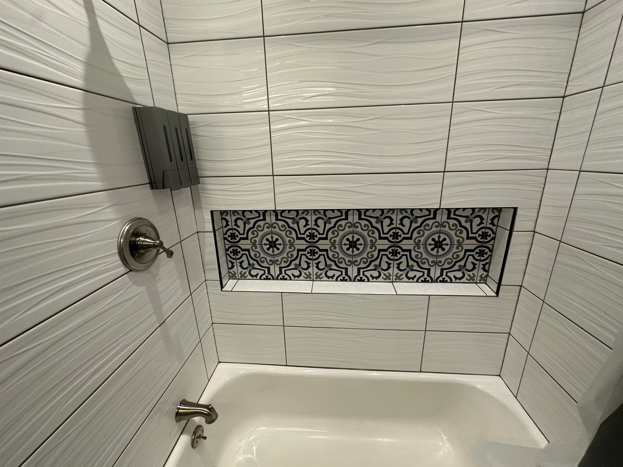 3210 Hampton Road, Unit A B C Austin, TX 78705 - Photo 16 of 42 Bathroom featuring washtub / shower combination