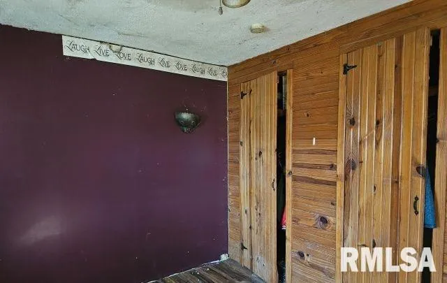 $35,900 | 470 Peters Creek Road, Elizabethtown, IL 62931