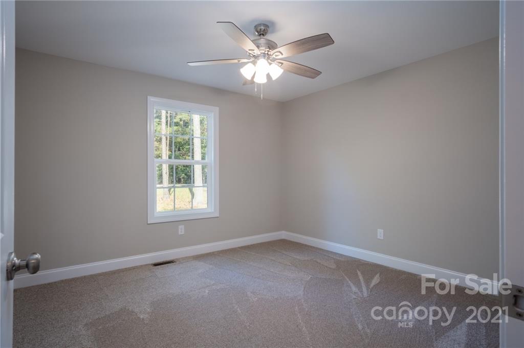 3733 Hamilton Road Edgemoor, SC 29712 - Photo 15 of 29 an empty room with a window