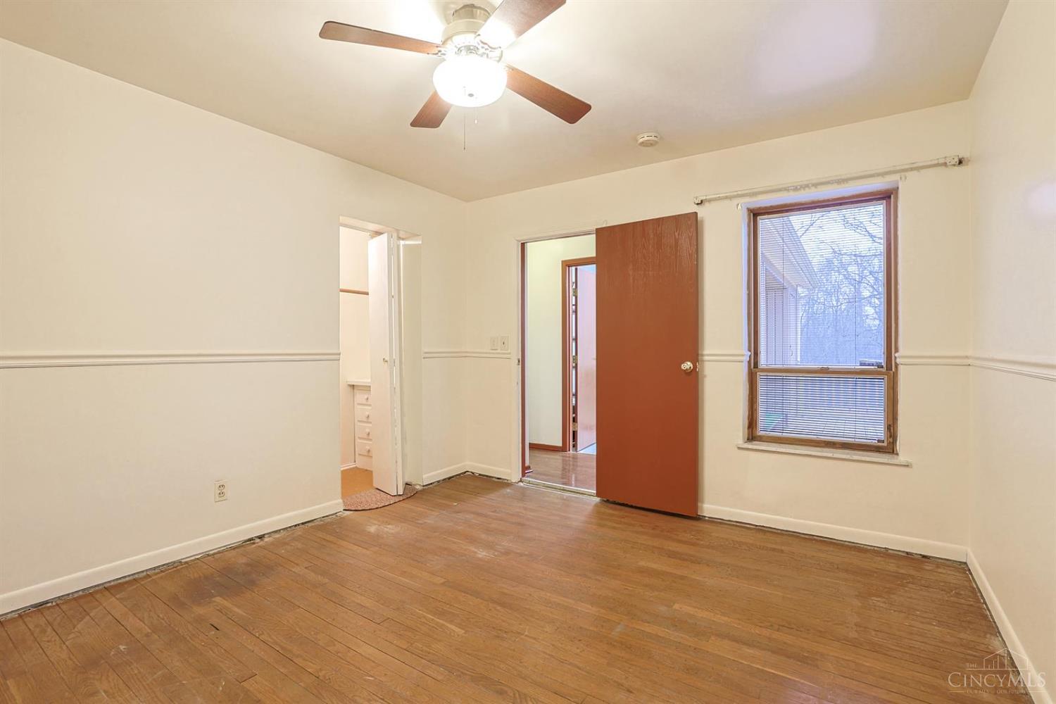 8877 Wuest Road Cincinnati, OH 45251 - Photo 29 of 64
