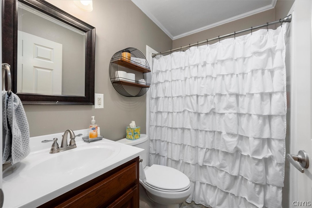 396 Genesee Street Oneida, NY 13421 - Photo 25 of 43