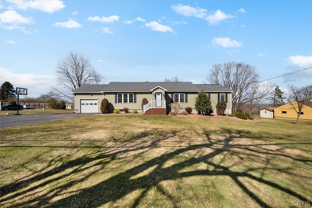 396 Genesee Street Oneida, NY 13421 - Photo 4 of 43