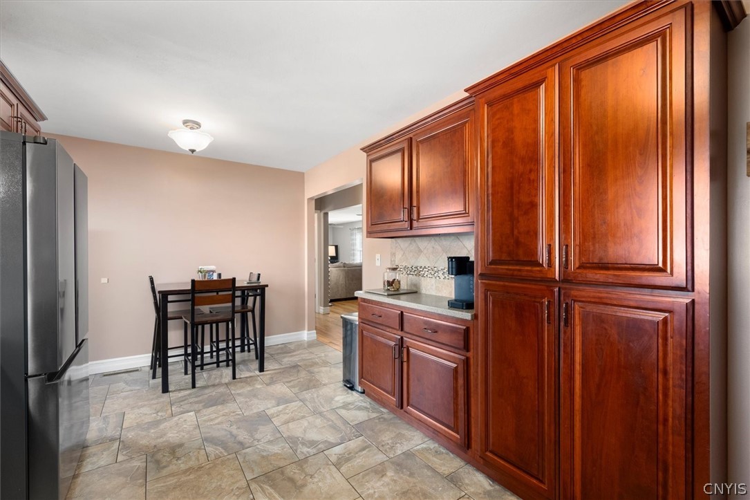 396 Genesee Street Oneida, NY 13421 - Photo 9 of 43