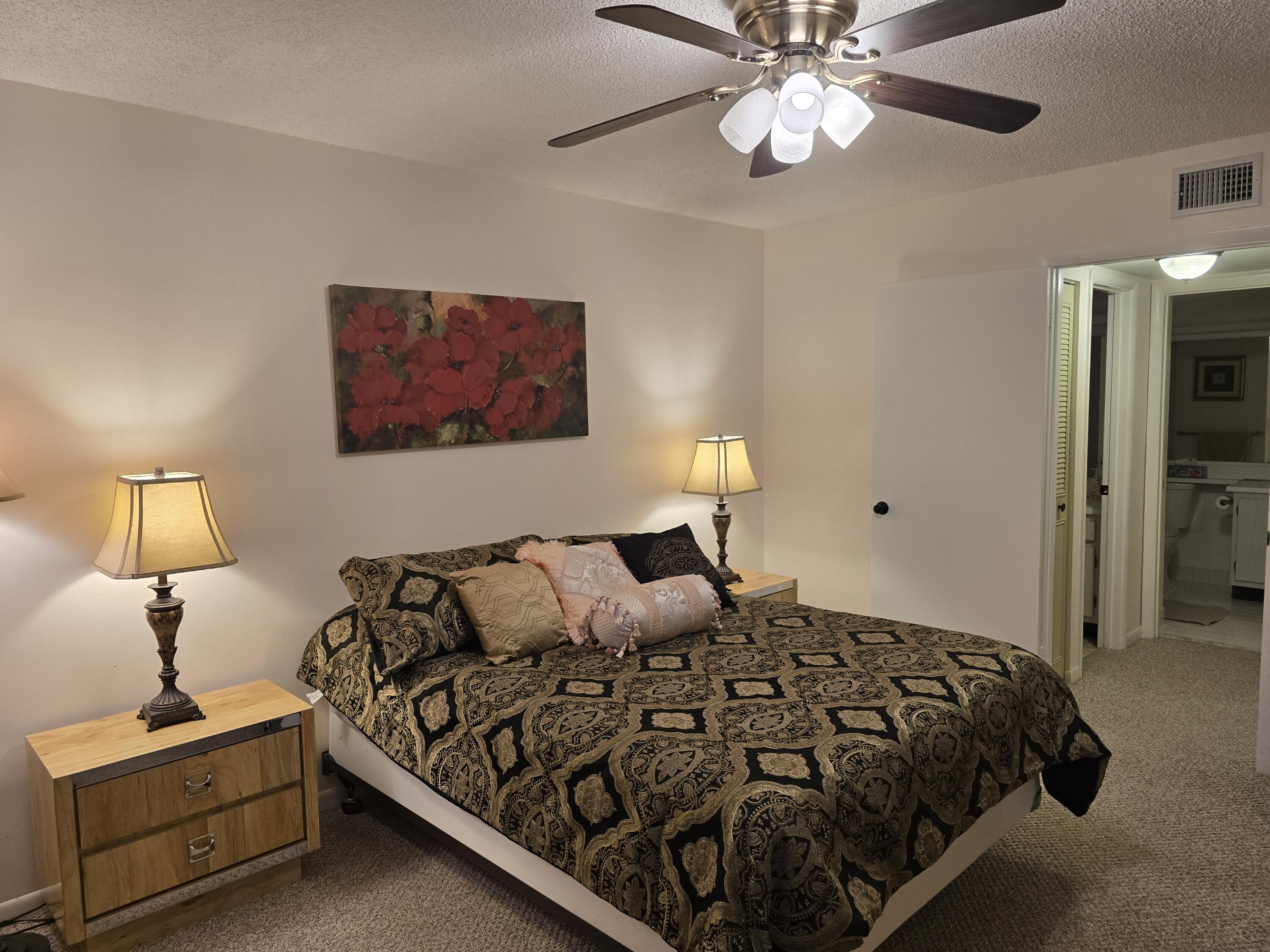 317 Pine Ridge Circle Greenacres, FL 33463 - Photo 24 of 51 20241108_171927