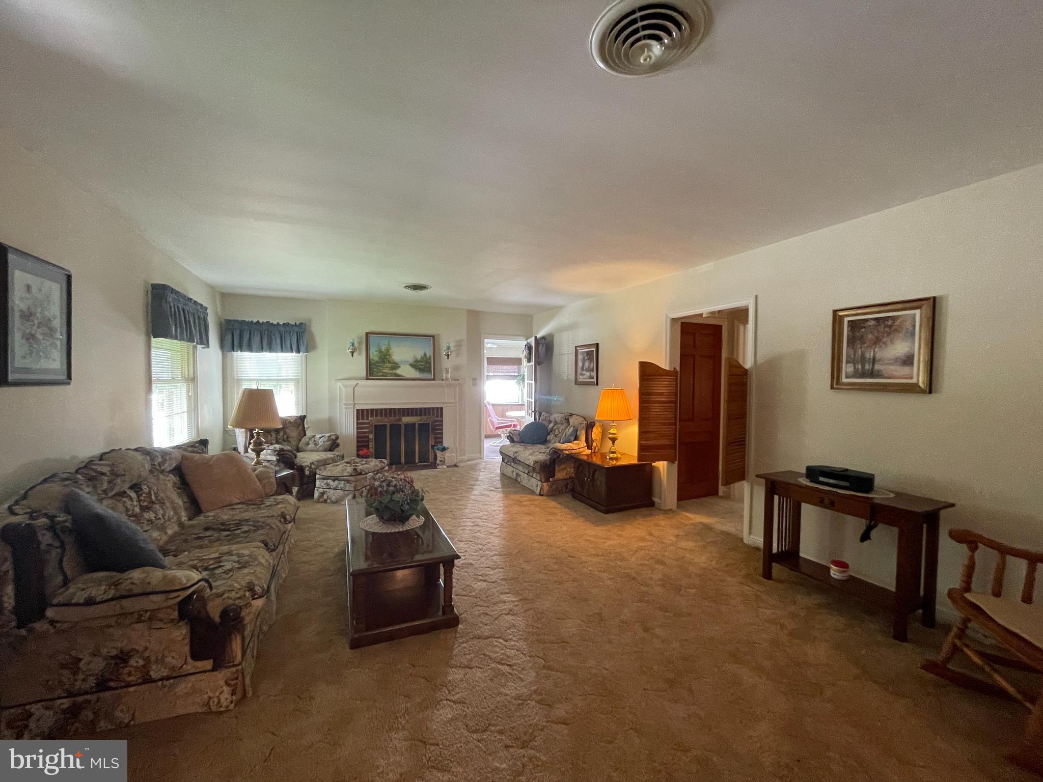 11817 Clearview Road Hagerstown, MD 21742 - Photo 13 of 25 Gallery Image 13