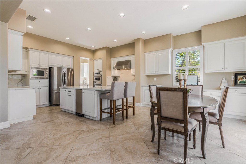 1091 Via Rafael Newbury Park, CA 91320 - Photo 11 of 38