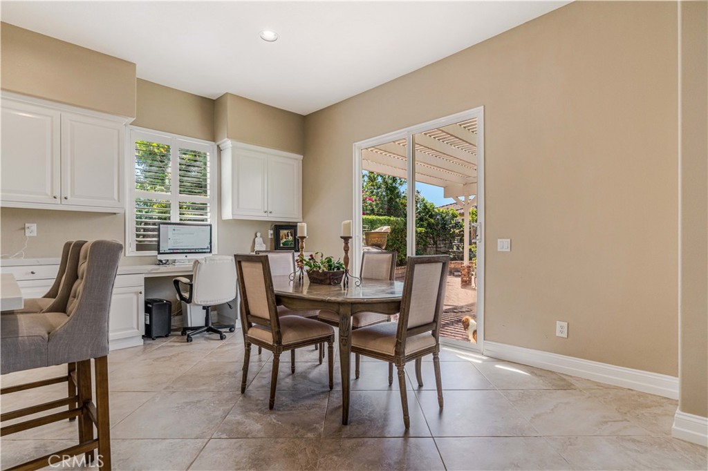 1091 Via Rafael Newbury Park, CA 91320 - Photo 12 of 38