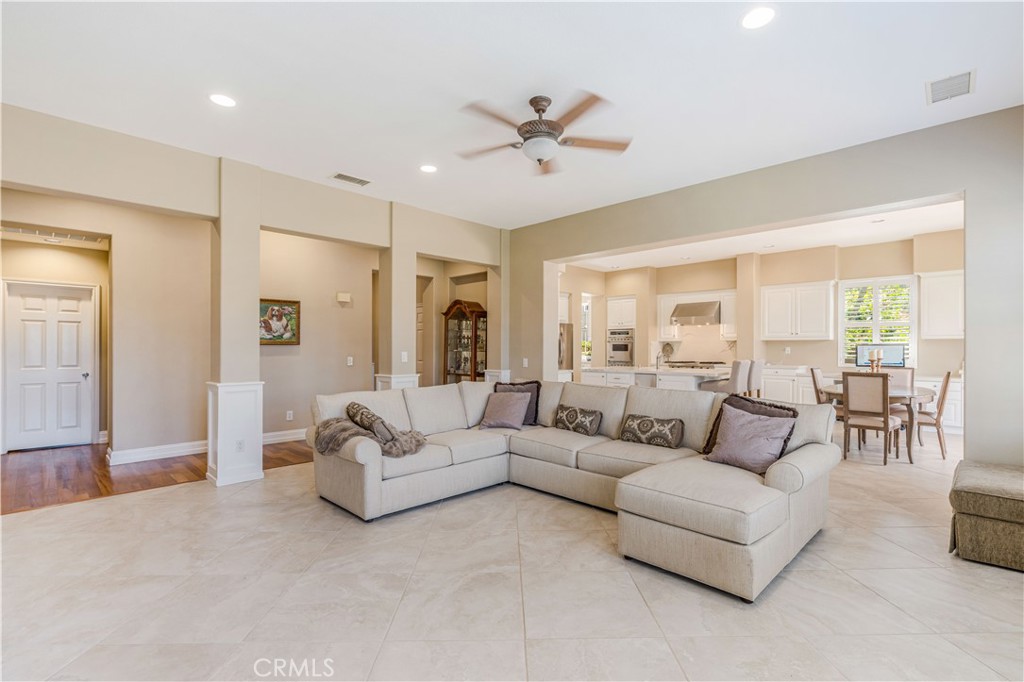 1091 Via Rafael Newbury Park, CA 91320 - Photo 15 of 38