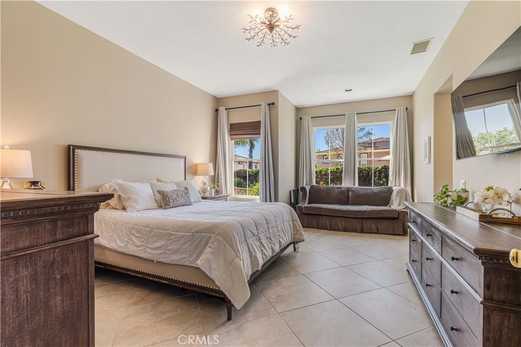 1091 Via Rafael Newbury Park, CA 91320 - Photo 18 of 38