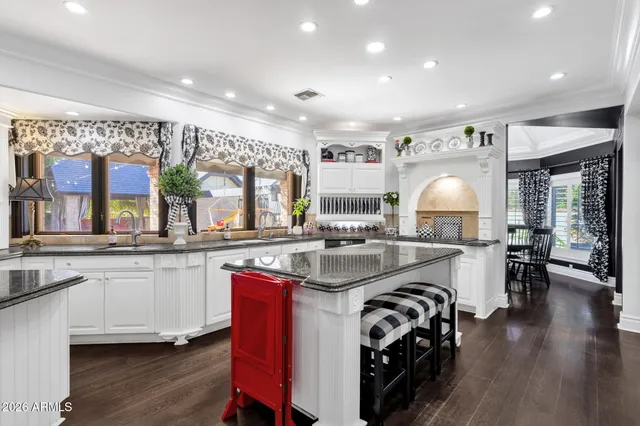 $1,999,000 | 721 East San Pedro Avenue, Gilbert, AZ 85234