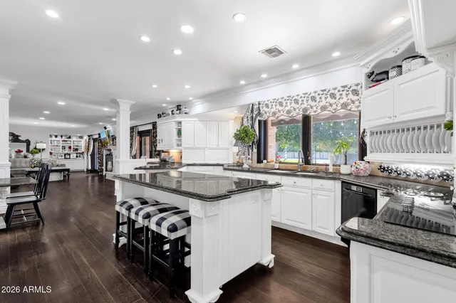 $1,999,000 | 721 East San Pedro Avenue, Gilbert, AZ 85234