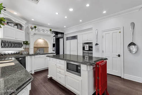 $1,949,900 | 721 East San Pedro Avenue, Gilbert, AZ 85234