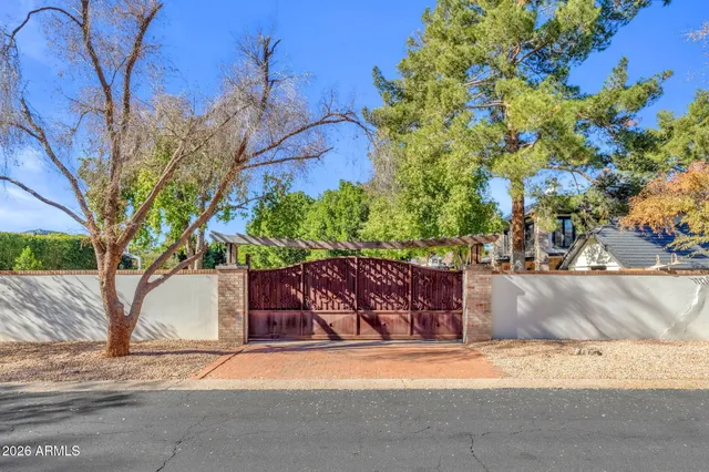 $1,999,000 | 721 East San Pedro Avenue, Gilbert, AZ 85234