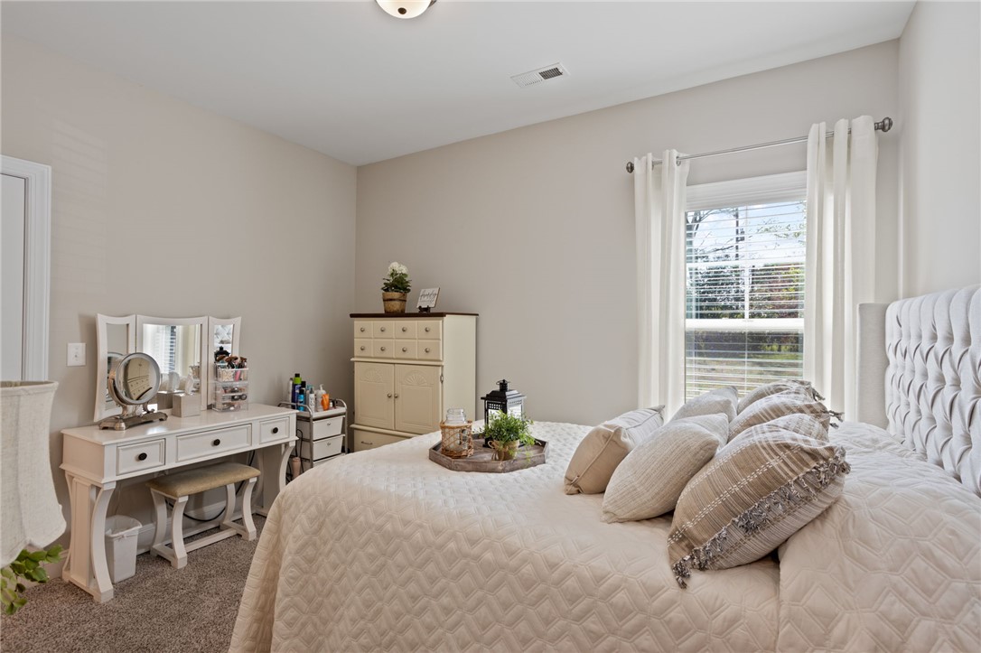 901 West Shockley Ferry Road Anderson, SC 29626 - Photo 15 of 24 2ND BEDROOM