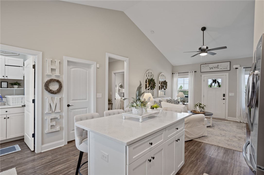 901 West Shockley Ferry Road Anderson, SC 29626 - Photo 8 of 24 FLOWING LAYOUT!