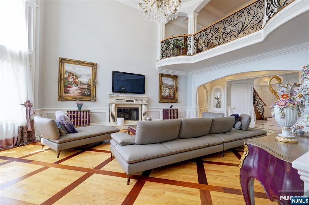 2 Euclid Road Fort Lee, NJ 07024 - Photo 12 of 49